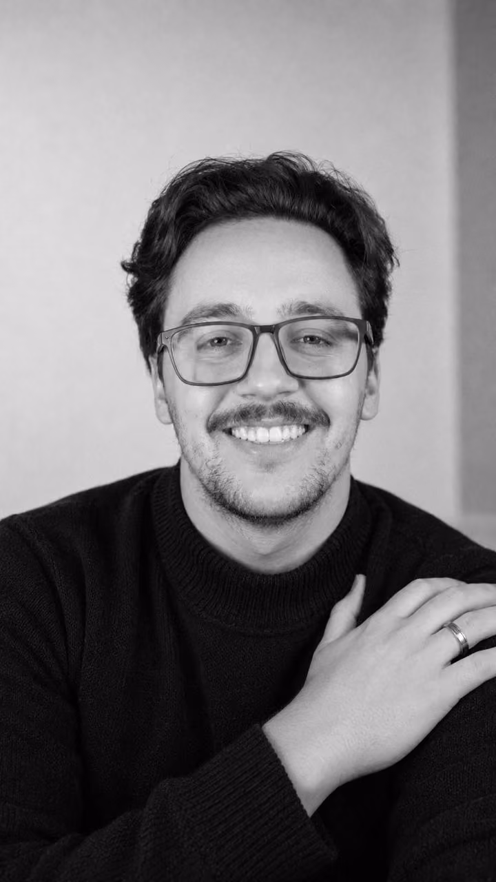 Retrato em preto e branco de Giovanni Mangini